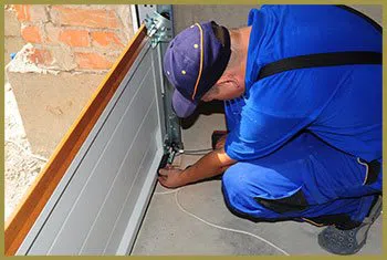 Security Garage Door Repairs Waltham, MA 781-767-7072 - repairs-gr-33m